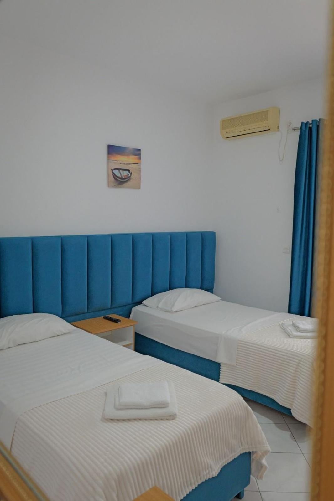 Eden Sarandë